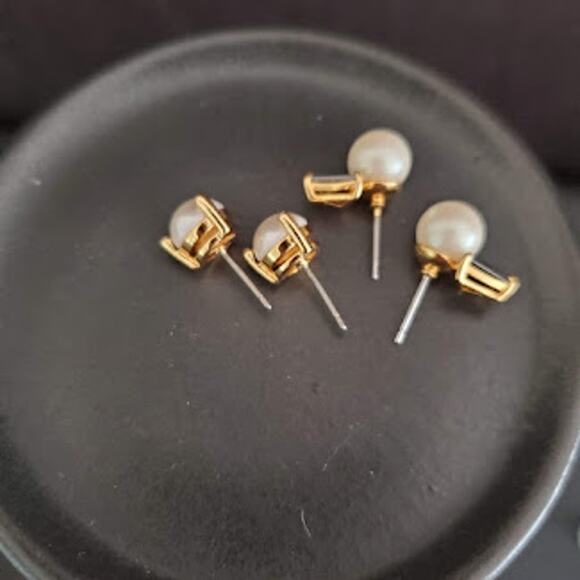 Kate Spade Two Pair Bundle Faux Pearl Earrings in Gold Tone Setting NWT on‎ Card - Picture 4 of 5